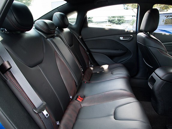 2015-dodge-dart-compact-car-comparison-07-600-001