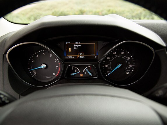 2015-ford-focus-compact-car-comparison-15-600-001