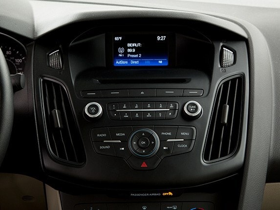 2015-ford-focus-compact-car-comparison-17-600-001