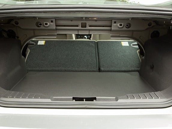 2015-ford-focus-compact-car-comparison-22-600-001