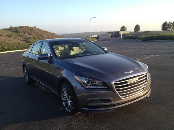 2015-hyundai-genesis-sedan-6-600-001