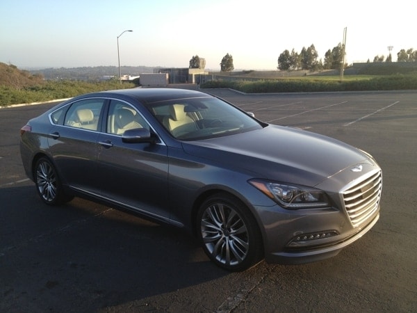 2015-hyundai-genesis-sedan-7-600-001