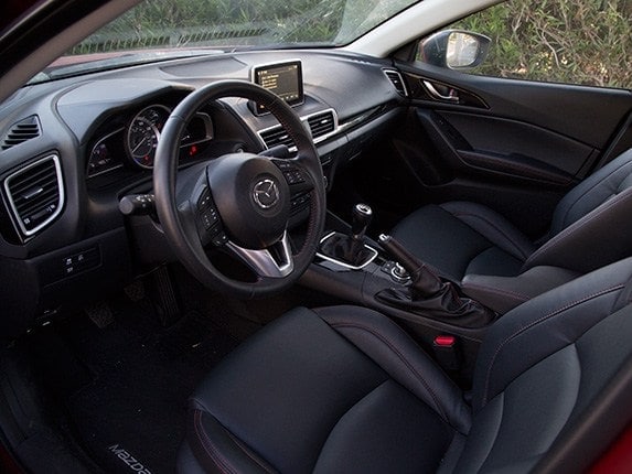 2015-mazda-mazda3-compact-car-comparison-08-600-001