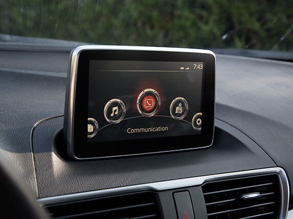 2015-mazda-mazda3-compact-car-comparison-11-600-001