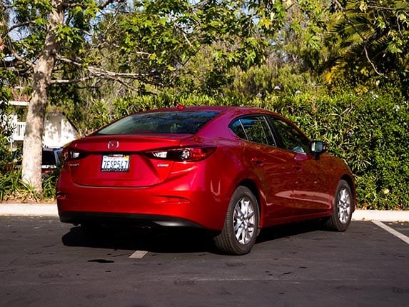 2015-mazda-mazda3-compact-car-comparison-20-600-001