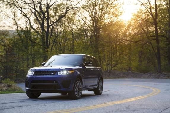 2015-range-rover-sport-svr-22-600-001