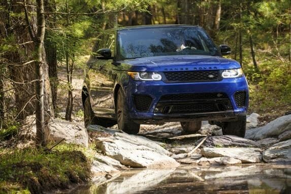 2015-range-rover-sport-svr-38-600-001
