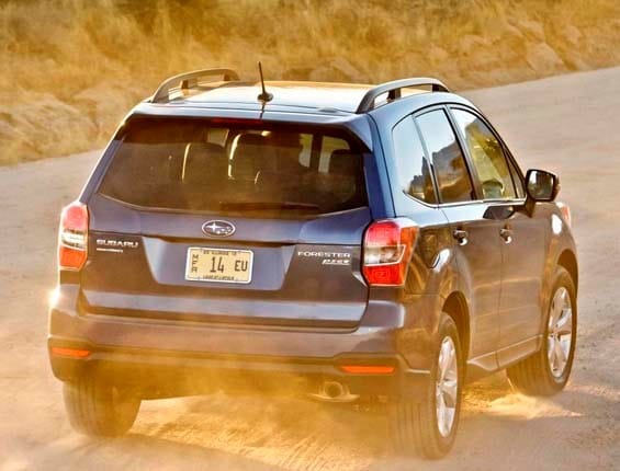 2015-subaru-forester-rear-action1-600-001