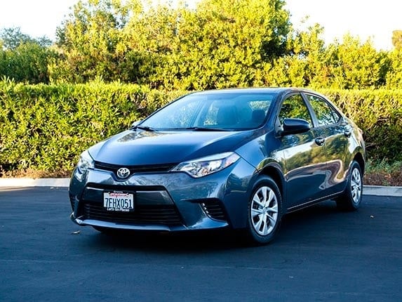 2015-toyota-corolla-compact-car-comparison-19-600-001