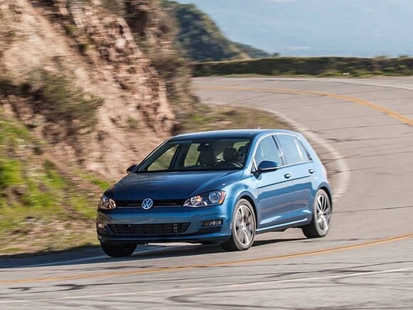 2015-volkswagen-golf-tsi-action-06-600-001