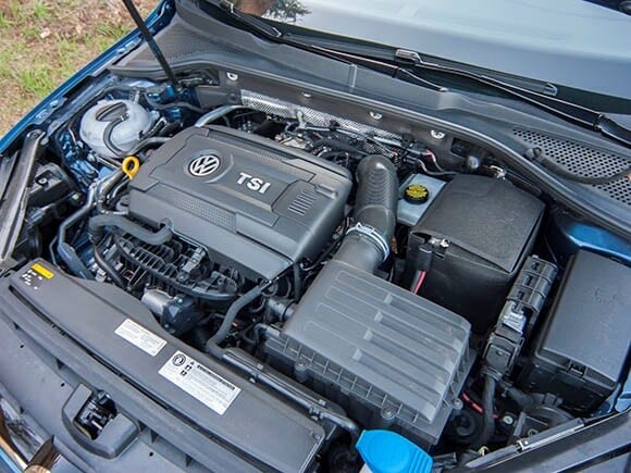 2015-volkswagen-golf-tsi-engine-01-600-001