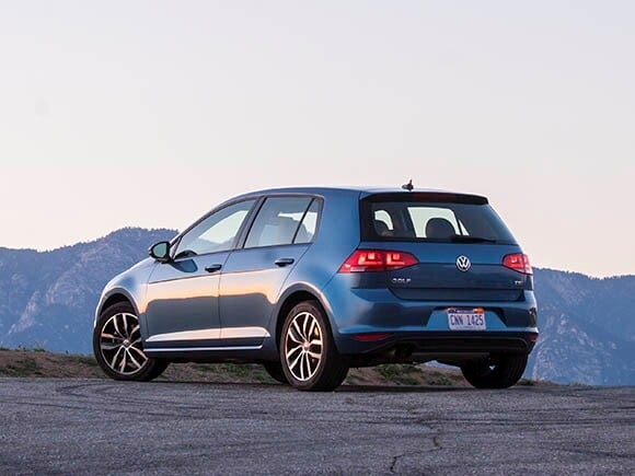 2015-volkswagen-golf-tsi-exterior-03-600-001