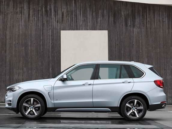 2016-bmw-x5-xdrive40e-plug-in-static-profile1-600-001