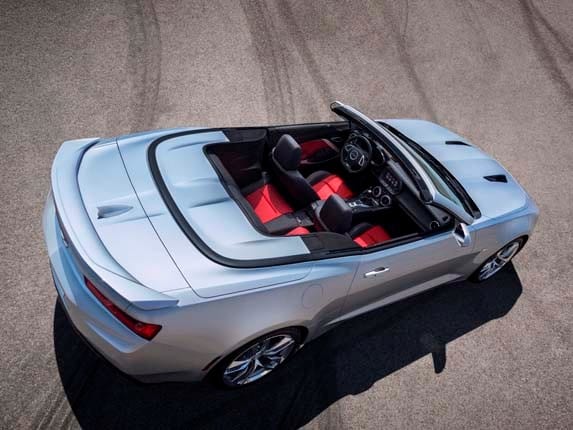 2016-chevrolet-camaro-convertible-high-rear-static1-600-001