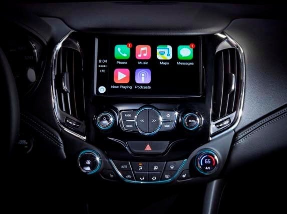 2016-chevrolet-cruze-apple-carplay-screen1-lead-600-001