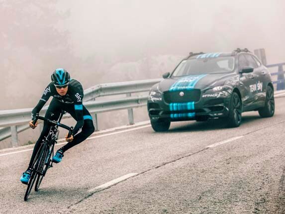 2016-jaguar-f-pace-tour-de-france-teaser-front-action3-600-001