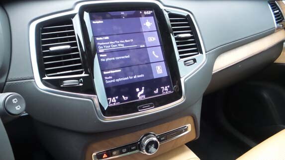 2016-volvo-xc90-qt-12-600-001