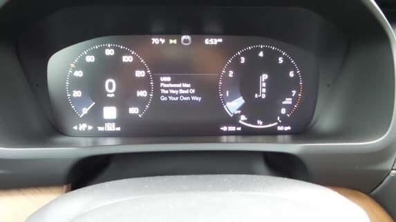 2016-volvo-xc90-qt-15-600-001