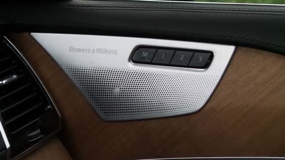 2016-volvo-xc90-qt-18-600-001