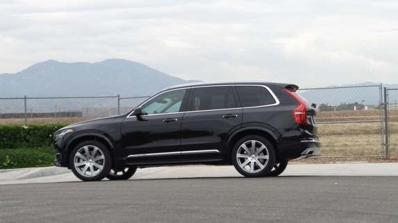 2016-volvo-xc90-qt-21-600-001