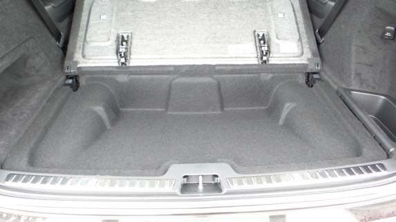 2016-volvo-xc90-qt-25-600-001