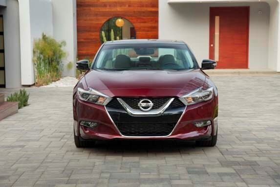 2016_nissan_maxima_07-600-001