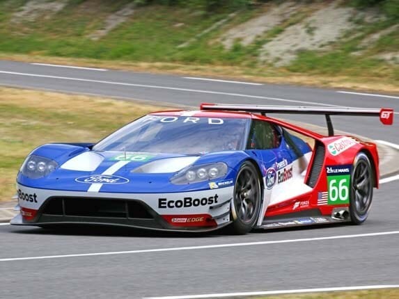 ford-gt-racer-front-action1-lead-600-001