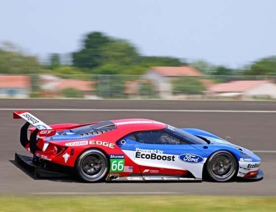 ford-gt-racer-rear-pan-action1-600-001