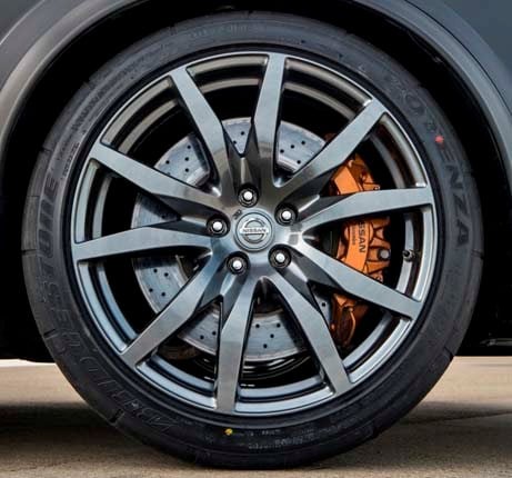 nissan-juke-r-2-0-concept-front-wheel-tire-brake-detail-600-001