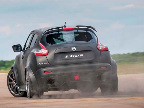 nissan-juke-r-2-0-concept-tail-on-action1jpg-600-001