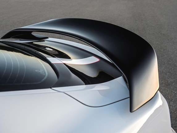 2015-ford-apollo-edition-mustang-rear-spoiler-detail1-600-001