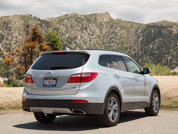 2015-hyunda-santa-fe-05-600-001