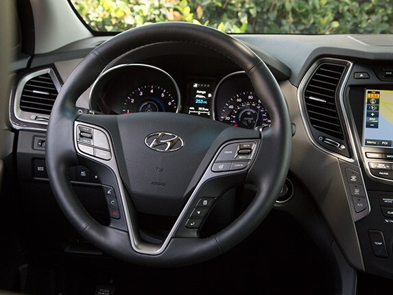 2015-hyunda-santa-fe-11-600-001