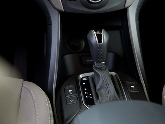 2015-hyunda-santa-fe-15-600-001