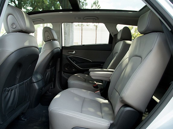 2015-hyunda-santa-fe-17-600-001