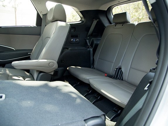 2015-hyunda-santa-fe-18-600-001