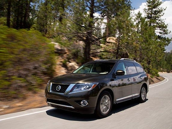 2015-nissan-pathfinder-comparison-01-600-001