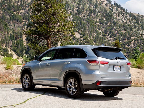 2015-toyota-highlander-12-600-001