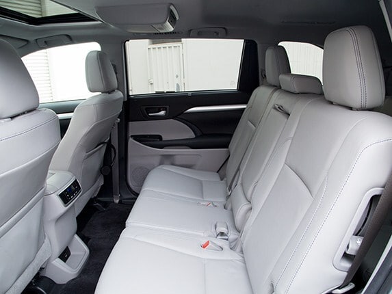 2015-toyota-highlander-26-600-001