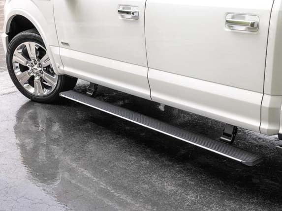 2016-ford-f150-limited-power-step-detail1-600-001
