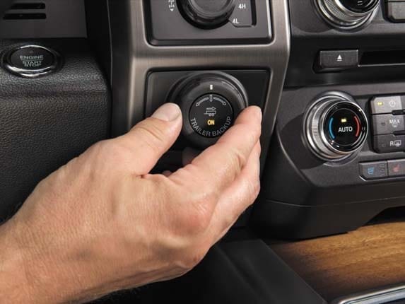 2016-ford-f150-limited-trailer-backup-assist-control1-600-001