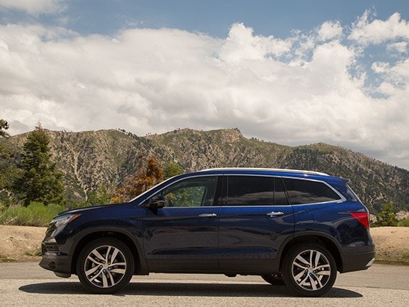 2016-honda-pilot-comparison-09-600-001