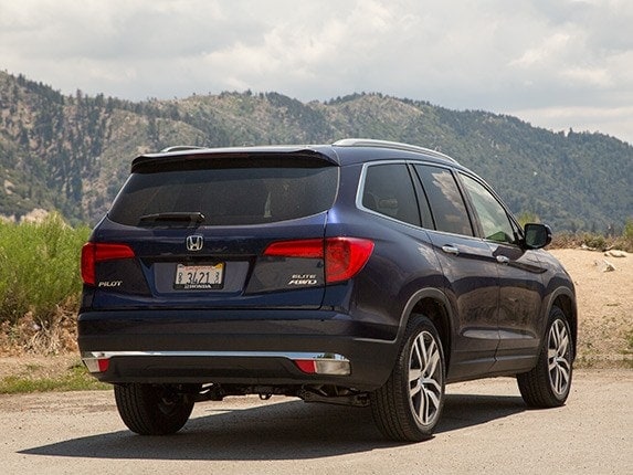 2016-honda-pilot-comparison-10-600-001