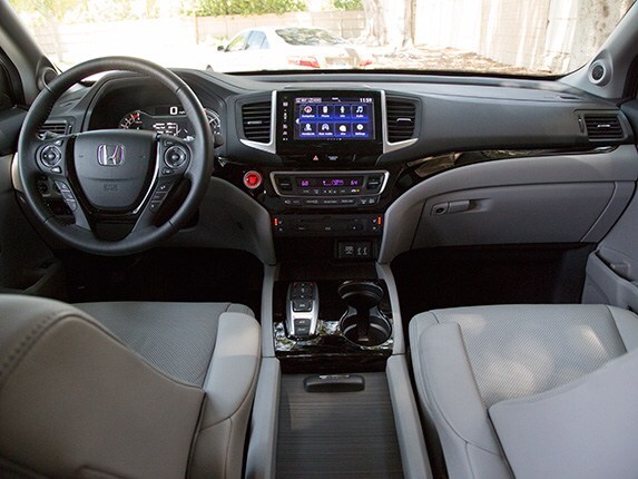 2016-honda-pilot-comparison-17-600-001