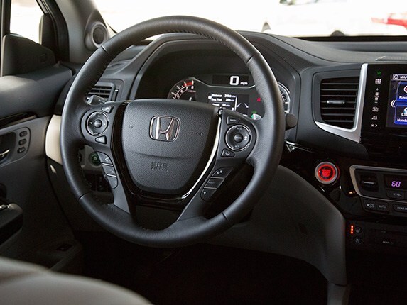 2016-honda-pilot-comparison-20-600-001