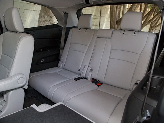 2016-honda-pilot-comparison-24-600-001
