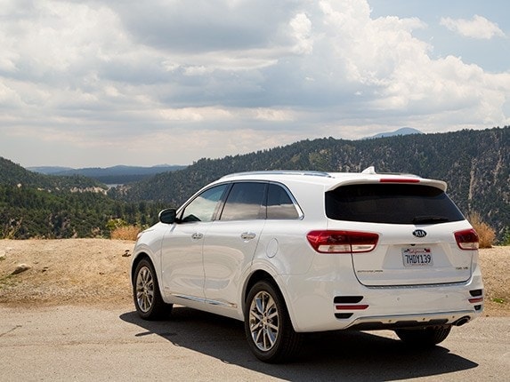 2016-kia-sorento-10-600-001
