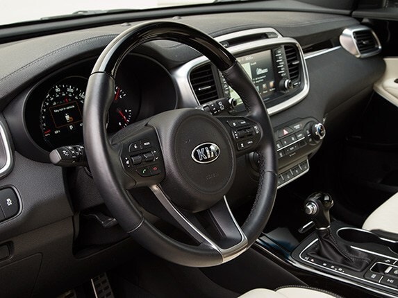 2016-kia-sorento-14-600-001