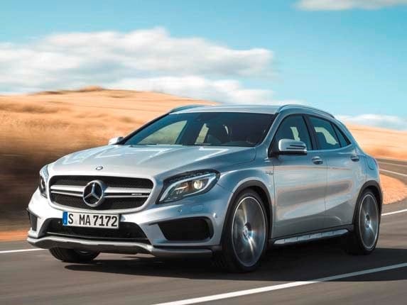 2016-mercedes-benz-gla45-amg-front-action1-600-001