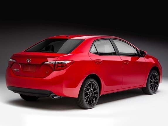 2016-toyota-corolla-special-edition-rear-staticl1-600-001